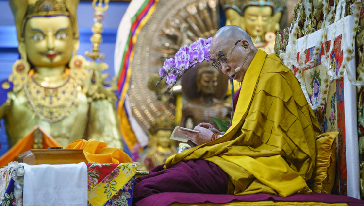 His Holiness the Dalai Lama speaking on the final day of his teachings in Dharamsala, HP, India on October 6, 2016. Photo/Tenzin Choejor/OHHDL