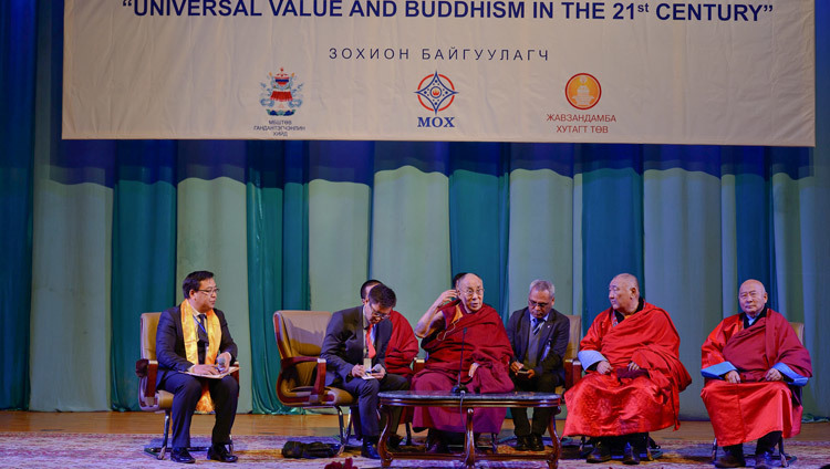 His Holiness the Dalai Lama speaking to Mongolian youth at Culture House in Ulaanbaatar, Mongolia on November 22, 2016. Photo/Tenzing Paljor