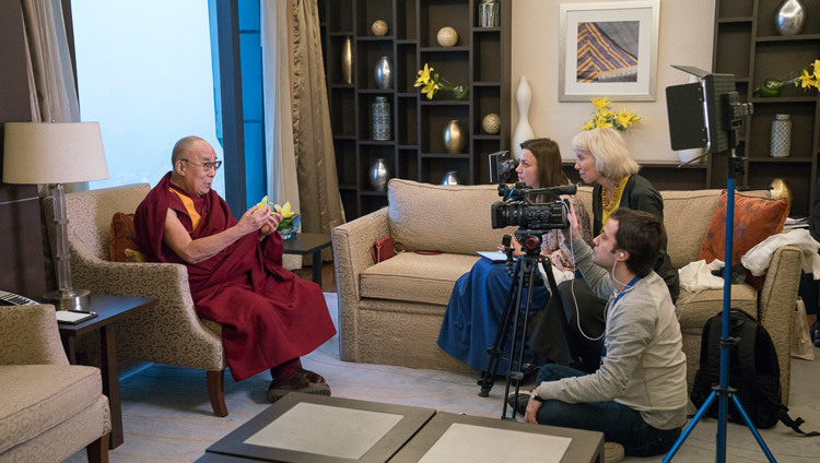 Oksana Shemleva of Russian Television’s Channel 1 interviewing His Holiness the Dalai Lama in Delhi, India on December 27, 2016. Photo/Tenzin Choejor/OHHDL