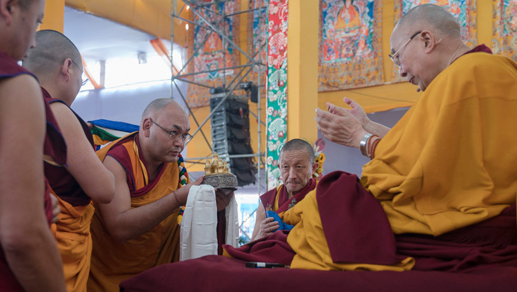 Khenpo Sonam Temphel making traditional offerings at the start of His Holiness the Dalai Lama's teachings preliminary to the Kalachakra Empowerment in Bodhgaya, Bihar, India on January 5, 2017. Photo/Tenzin Choejor/OHHDL