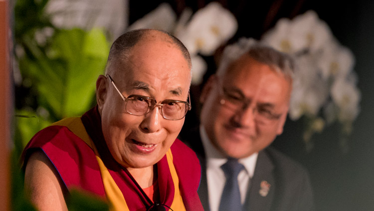 His Holiness the Dalai Lama speaking to members of the Tibetan community in San Diego, CA, USA on June 18, 2017. Photo by Erik Jepsen/UCSD