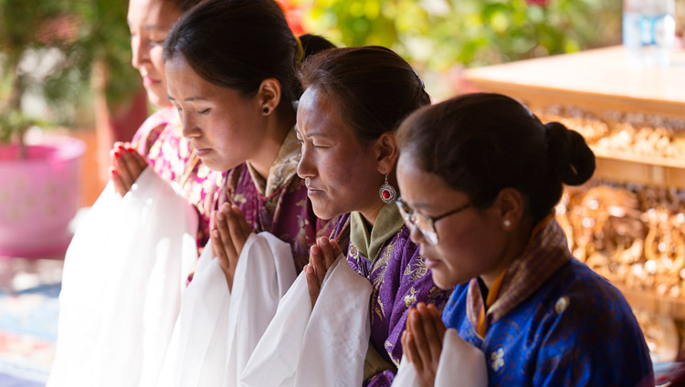 Students from the Central Institute of Buddhist Studies chanting the 'Heart Sutra' at the start of His Holiness the Dalai Lama's teaching in Leh, Ladakh, J&K, India on July 28, 2017. Photo by Tenzin Choejor/OHHDL